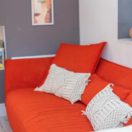 Le Passage Bed & Breakfast 4*