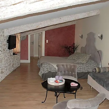 לינה וארוחת בוקר Le Passage