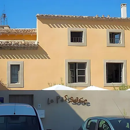 Le Passage לינה וארוחת בוקר