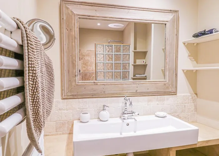 Le Passage Bed & Breakfast Carcassonne